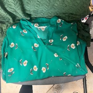 3/4 sleeve floral blouse